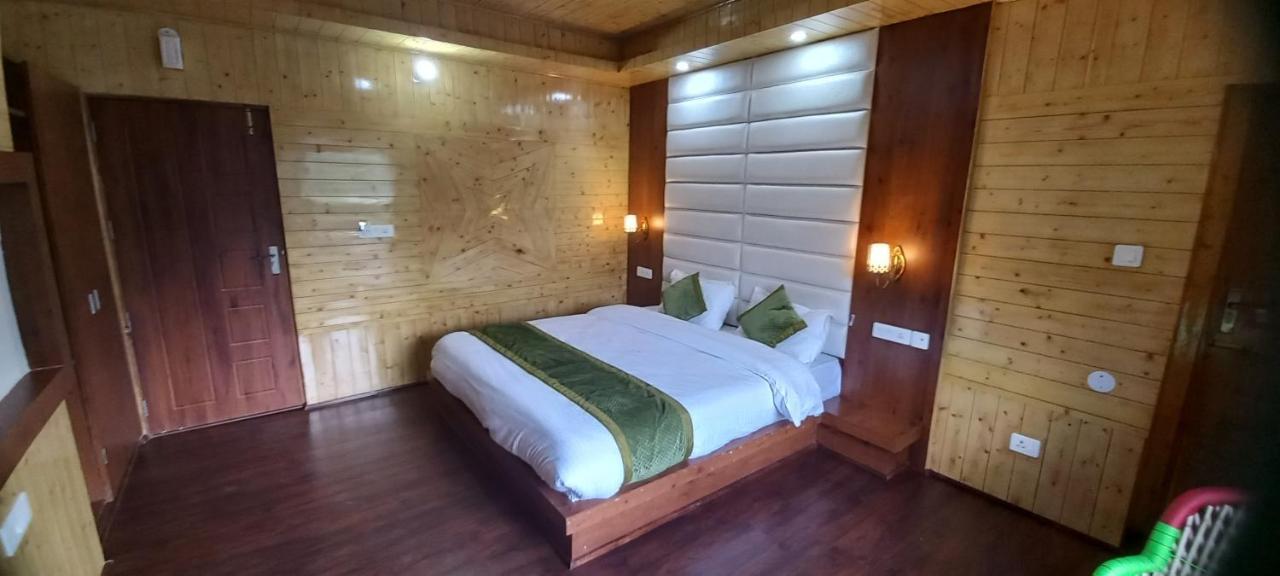 Humble Holiday Inn Kufri Simla Ngoại thất bức ảnh