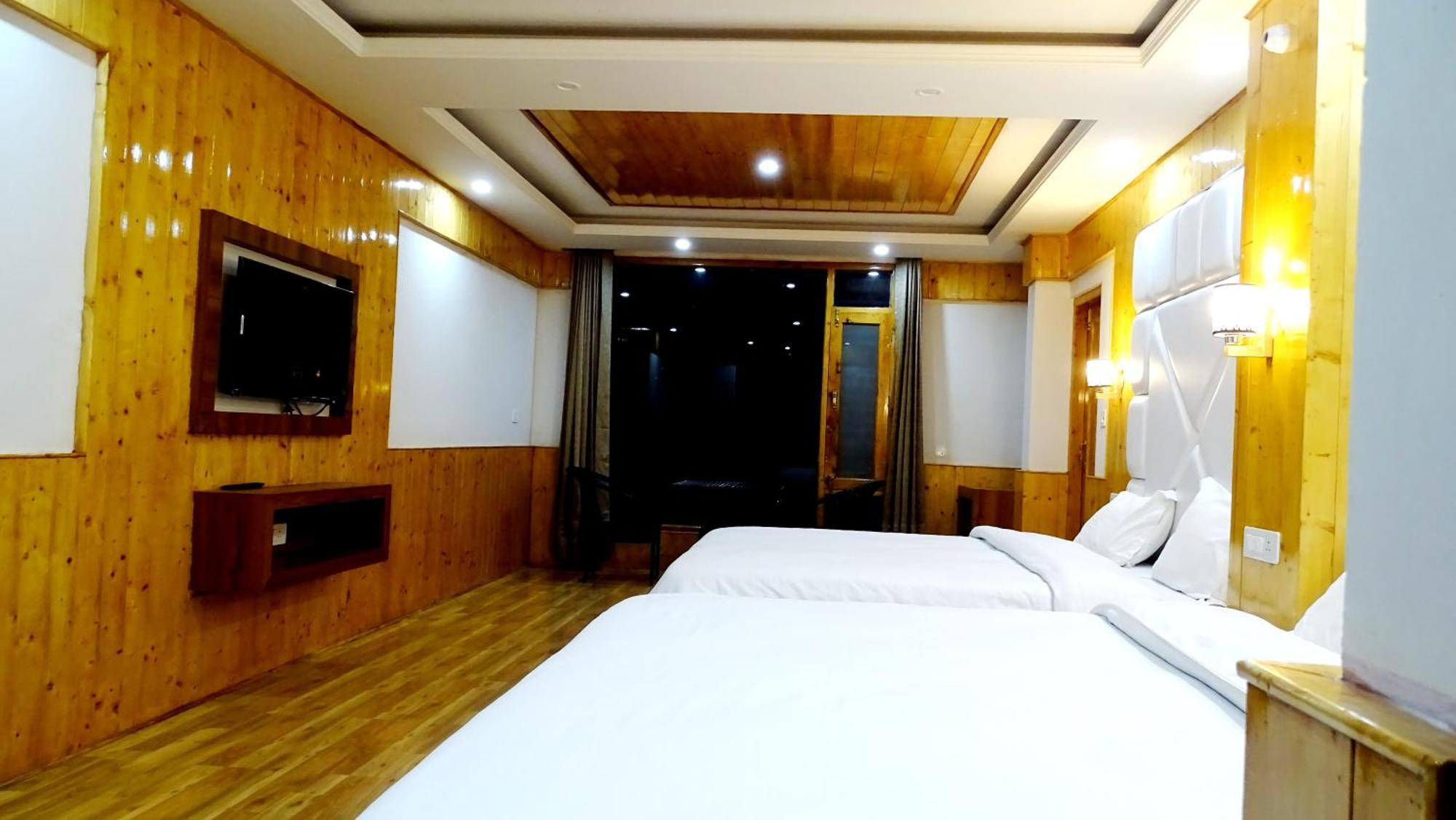 Humble Holiday Inn Kufri Simla Ngoại thất bức ảnh